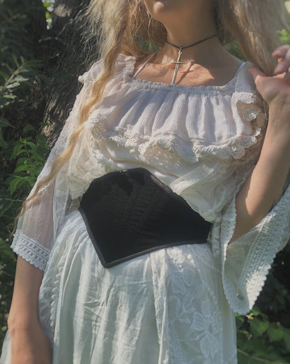 Wormwood Belt in Black Velvet