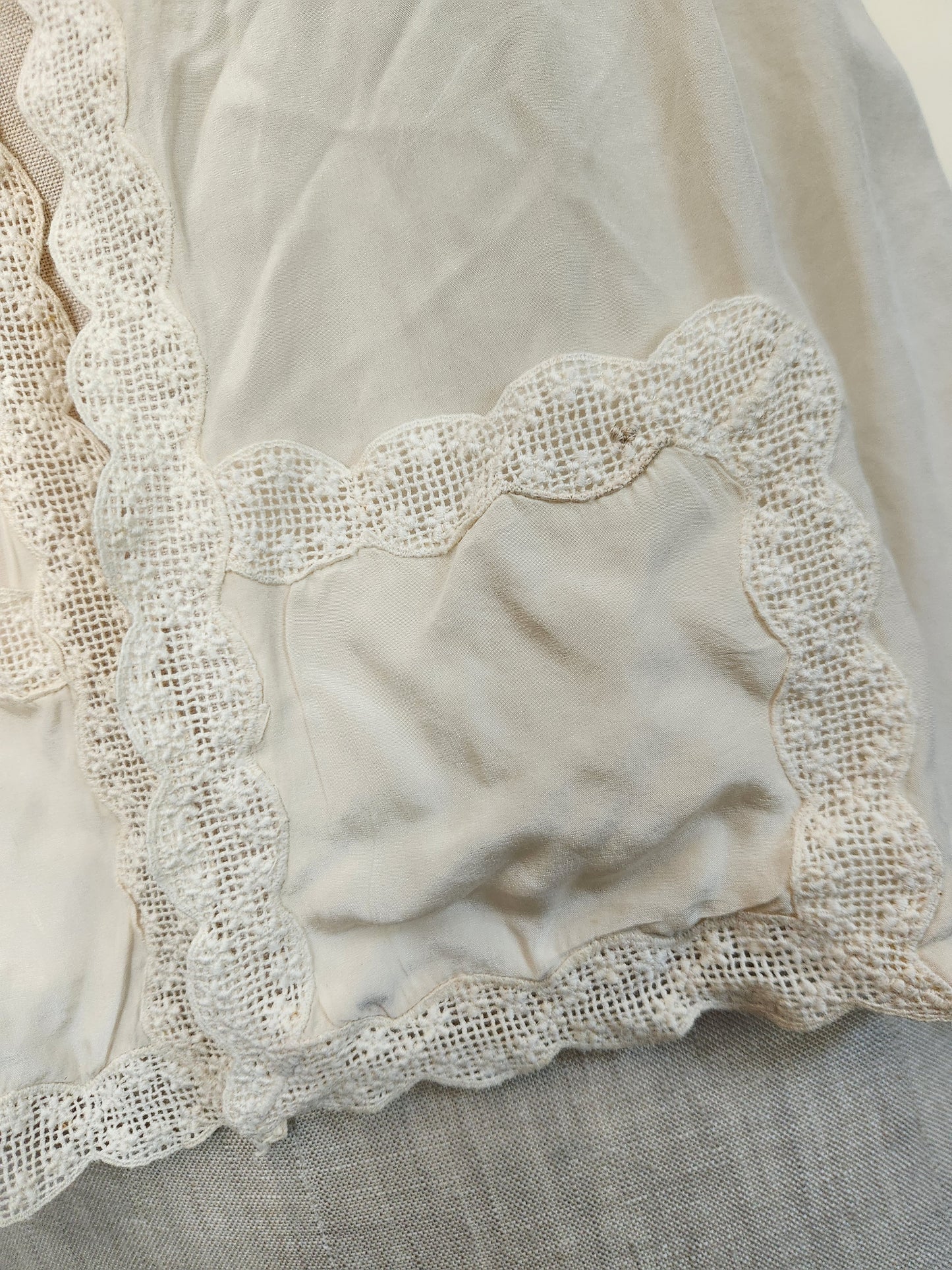 Barbizon Ivory Silk Bed Jacket
